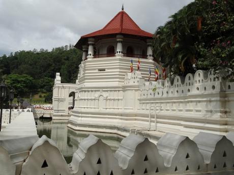 5 Beautiful Attractions in Sri Lanka