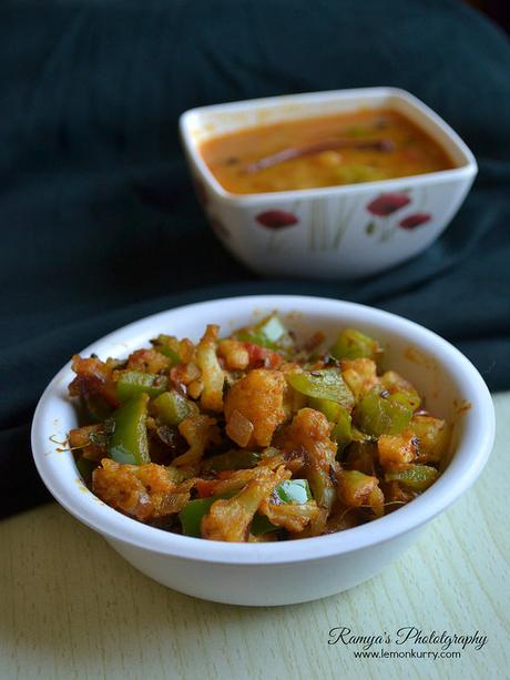 gobi simla mirch subzi - cauliflower capsicum curry