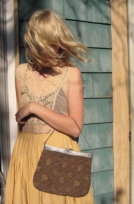 unknown-girl-with-louis-vuitton