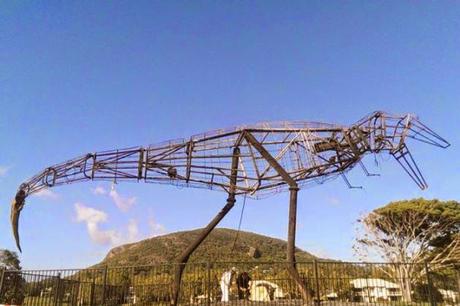 fire destroys Tyrannosaurus rex ~ this time at Clive Palmer's resort