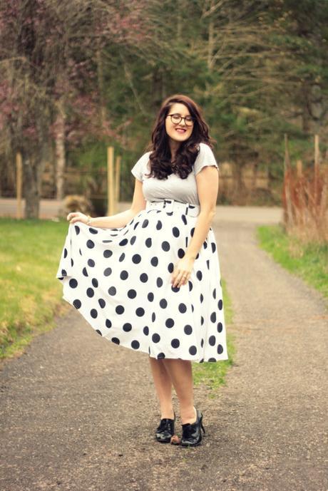 Polka Dot Skirt and Pregnancy | www.eccentricowl.com