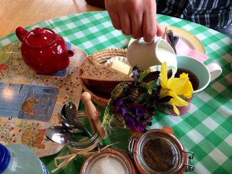 Starbucks + lunch dates!