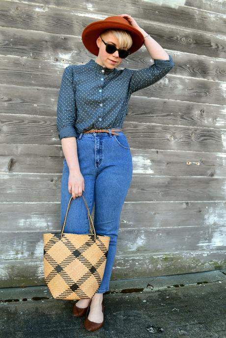 Look of the Day: Double Denim & A Hat!