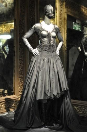 Alexander McQueen – Savage Beauty _DSC0090