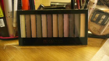 Revolution Redemption Palette 'Romantic Smoked' La Mode D'Emm