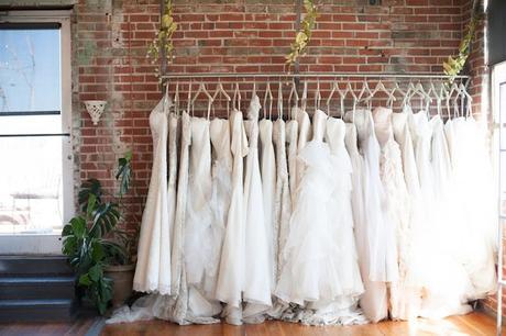 What You Really Need To Know (But Nobody Tells You) About Wedding Gown Shopping
