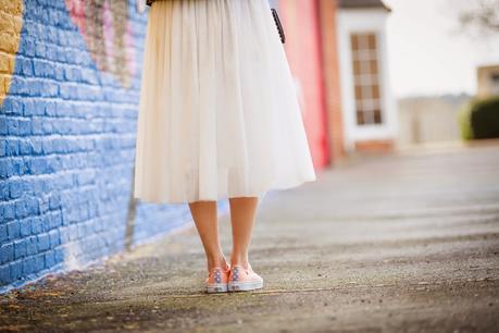 Spring trends: mixing high fashion and casual footwear
