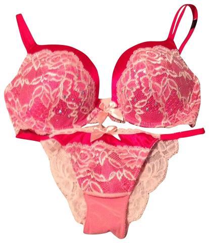 Victoria's Secret - Victoria Secrets Very Sexy Push Up Bra Set