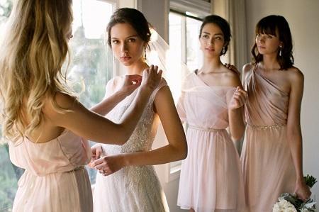 Vow to be chic reshapes Bridal shopping by offering luxe looks for less