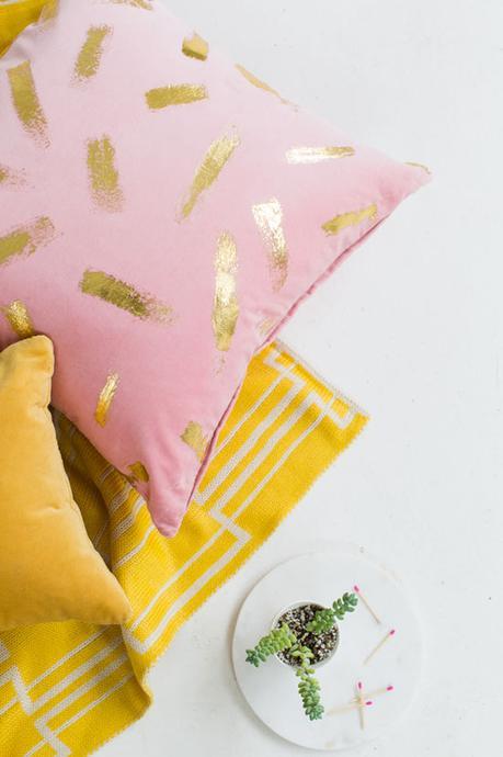 5 DIY’s to Try // No. 12 gold-foil-pillow-036