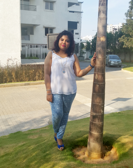 LOTD | Blue Jeggings and a White Top