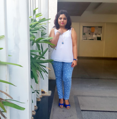 LOTD | Blue Jeggings and a White Top