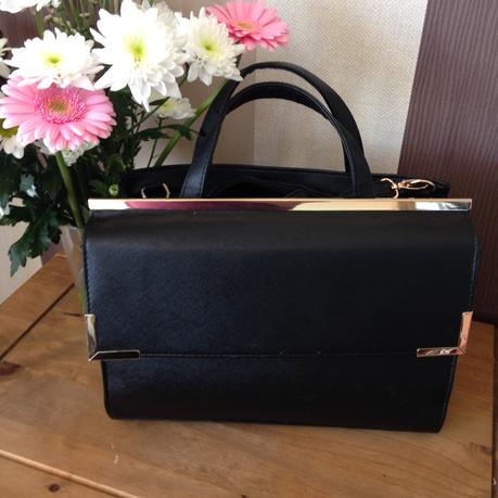 What's In My Handbag?