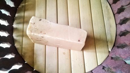 Sands for Soapaholics Nutty Vanilla Bathing Soap Review