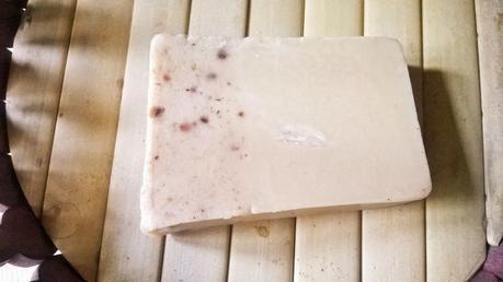 Sands for Soapaholics Nutty Vanilla Bathing Soap Review