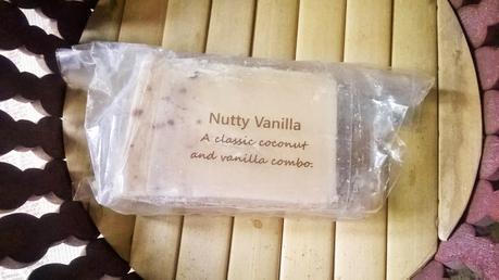 Sands for Soapaholics Nutty Vanilla Bathing Soap Review