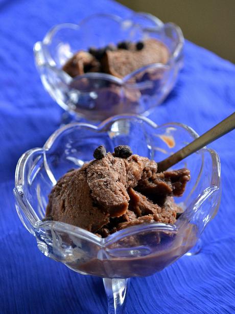 banana chocolate ice cream - eggless icecream