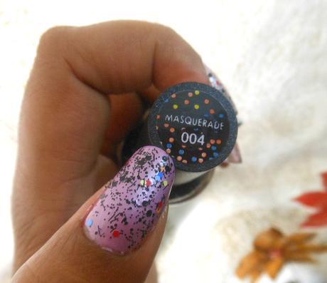 I'm in Love with Polka Dot Nails!