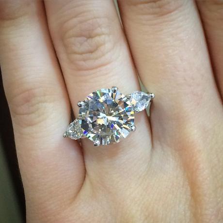 5 carat round brilliant engagement ring