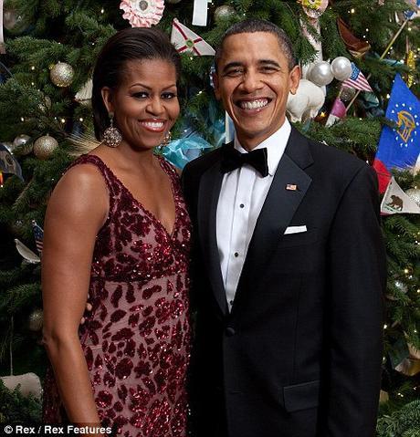 Official holiday pic of the Obamas, before they took off for balmy Hawaii.