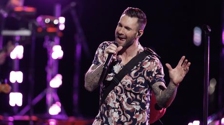 Here’s What Happens When You Ambush Adam Levine On Stage (Hint: DON’T DO IT)
