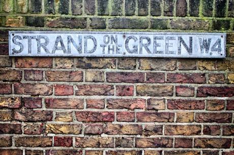 Strand On The Green This Saturday With #London Walks. See Jesus's Coffin @StrandW4