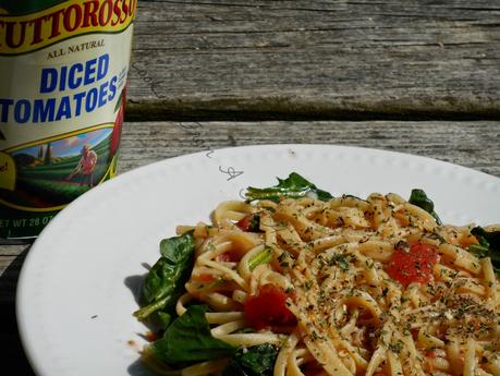 Garlic Tomato Pasta with Fresh Spinach