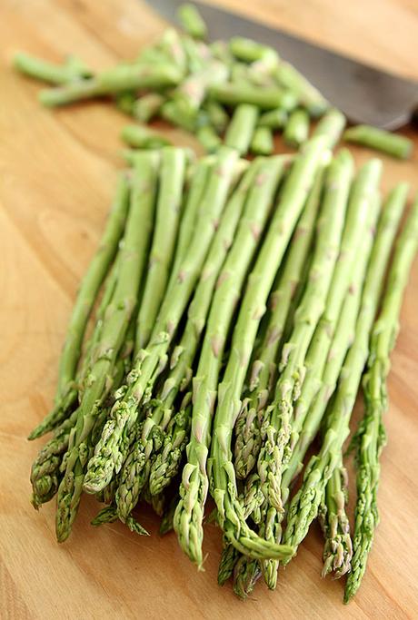 Grilled Asparagus with Garlic and Parmesan