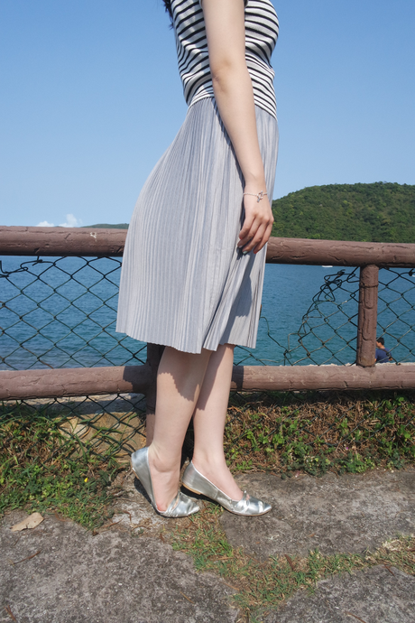Daisybutter - Hong Kong Lifestyle and Fashion Blog: ootd, how to style midi skirts