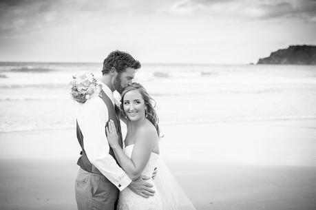 A Rustic Northland Beach Wedding by Emma Rogers Photography