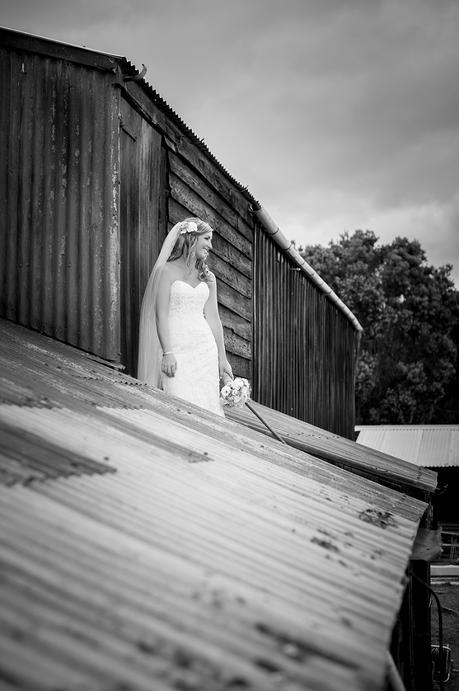 A Rustic Northland Beach Wedding by Emma Rogers Photography