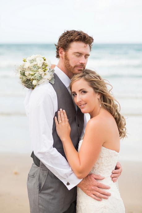 A Rustic Northland Beach Wedding by Emma Rogers Photography