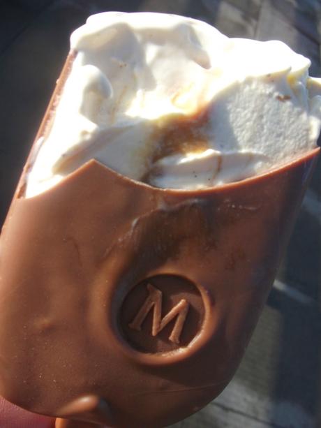 NEW! Magnum Salted Caramel Review