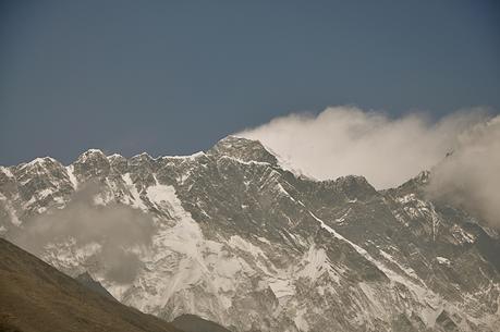 Himalaya Spring 2015: Heavy Snows Hit Everest Delaying Acclimatization Rotations