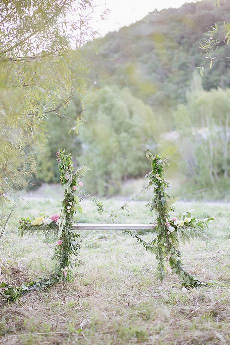 Whimsical Riverbank Wedding Inspiration (with a tip from the pro’s!)