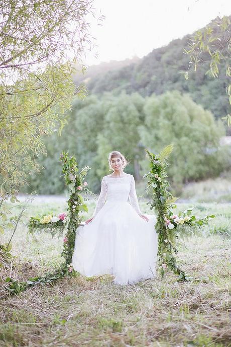 Whimsical Riverbank Wedding Inspiration (with a tip from the pro’s!)