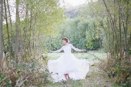 Whimsical Riverbank Wedding Inspiration (with a tip from the pro’s!)