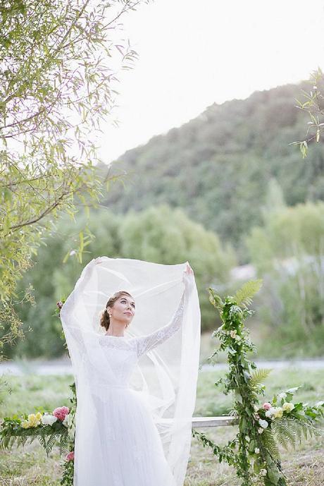 Whimsical Riverbank Wedding Inspiration (with a tip from the pro’s!)