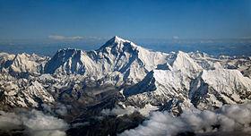 Himalaya Spring 2015: Puja Ceremonies and a Collapse in the Icefall