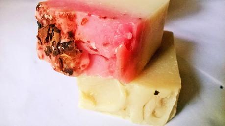 Indian Earthy Naturals Green Tea and Love Indian Rose Handmade Soaps Review