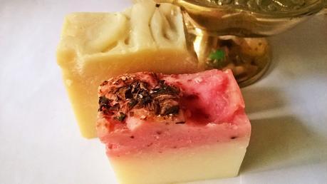Indian Earthy Naturals Green Tea and Love Indian Rose Handmade Soaps Review