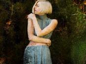 Aurora Realeases Track ‘running with Wolves’ [stream]