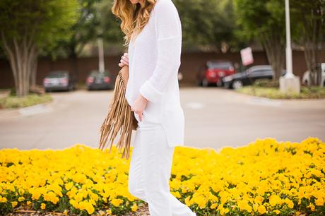 CHIC AT EVERY AGE - WHITE JEANS