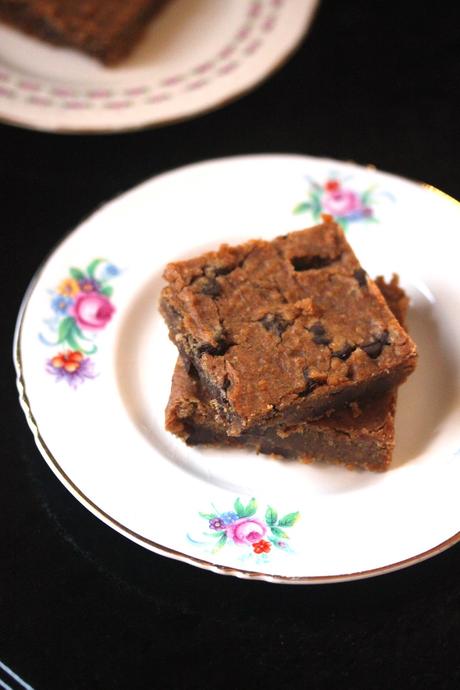 Chewy Chickpea Blondies