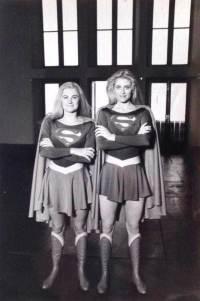 Helen-Slater-with-her-stunt-double-Tracey-Eddon-on-the-set-of-Supergirl