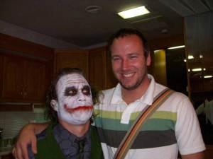 Heath-Ledger-and-his-on-set-assistant-Nathan-Holmes-during-the-filming-of-The-Dark-Knight
