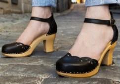 clogs