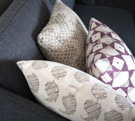 seema-krish-hand-blocked-pillows