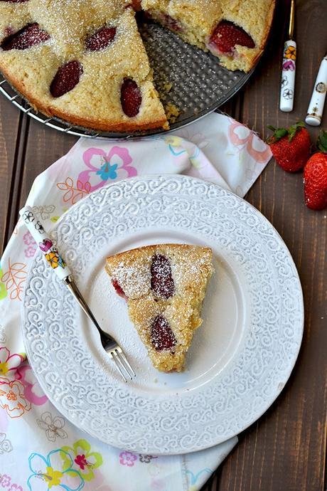 Fresh Strawberry Cake