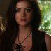 Pretty Little Liars: Looking